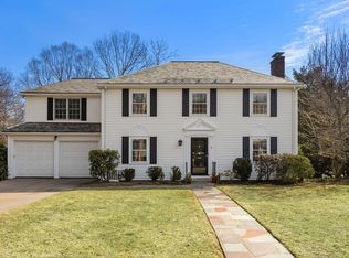 15 Shelley Rd, Wellesley, MA 02481