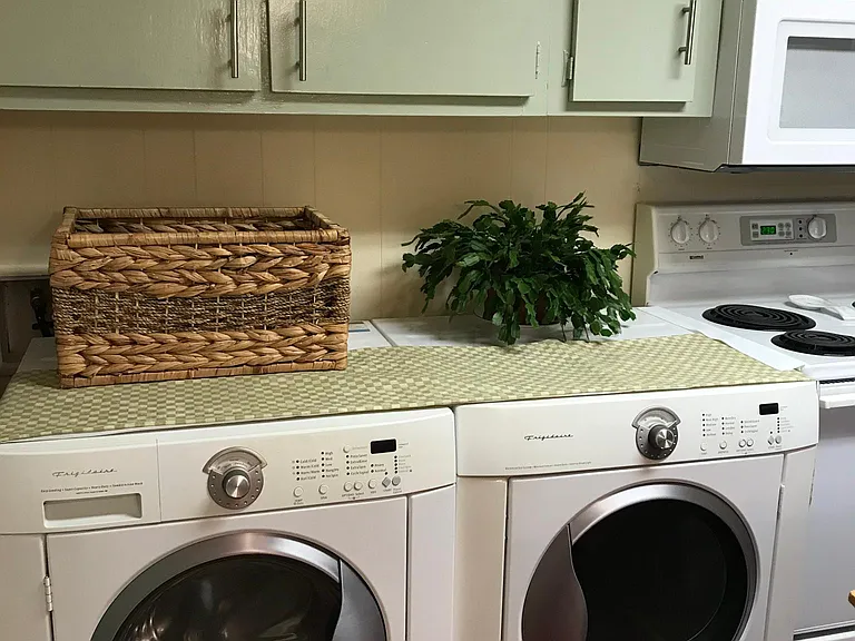 100 W 24th St #8 — Photo 5