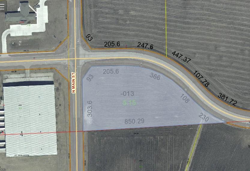 2nd image of 1800 N Main St