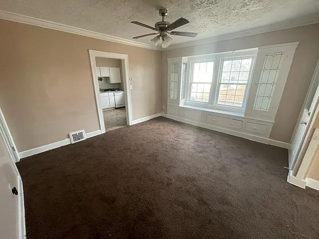 2202 Tate Ave — Photo 2