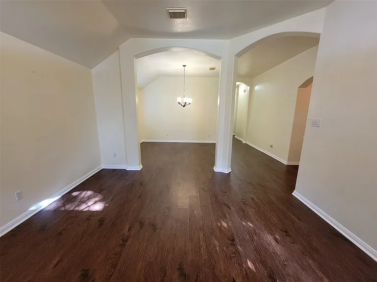 4010 Highland Vale Ct — Photo 11