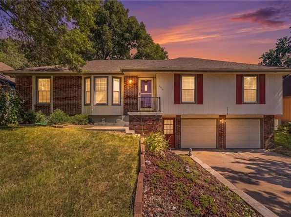 3713 NE Stanton St, Lees Summit, MO 64064