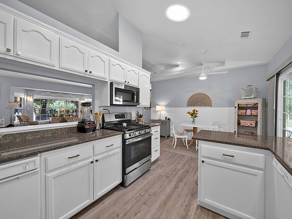 4th image of 1931 Herbscenta Ln
