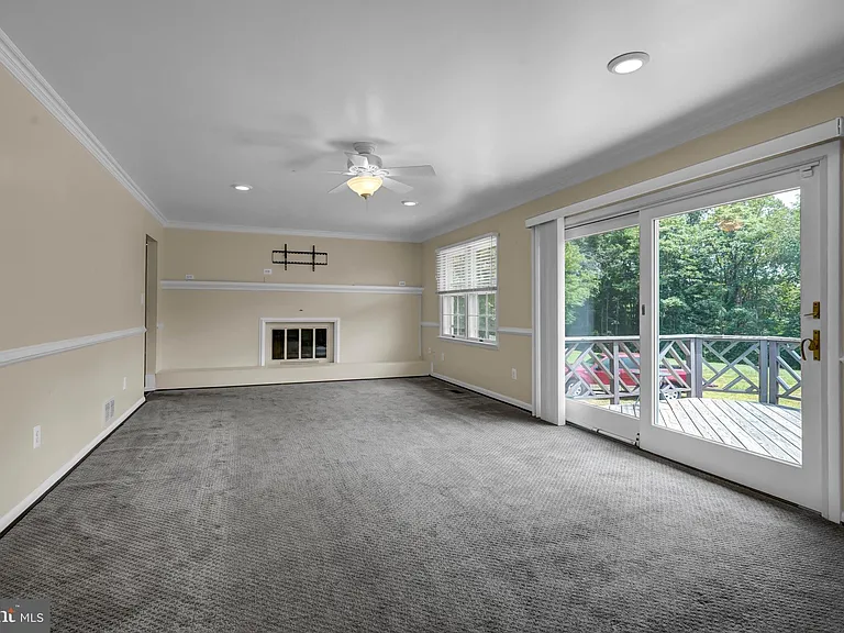 13019 Canova Dr — Photo 42