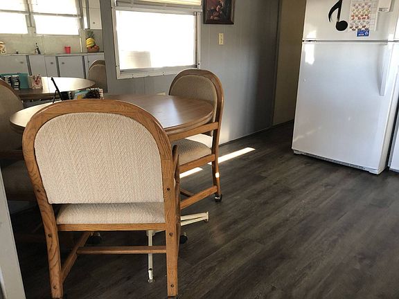 4th image of 86 Violet Ln
