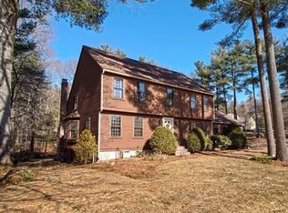 4 Heritage Dr, Foxboro, MA 02035