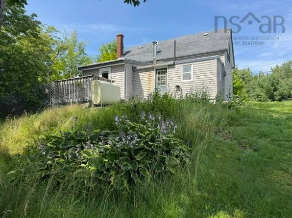 8274 Highway 7, Musquodoboit Harbour, NS B0J 2L0