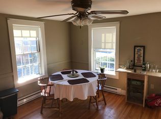 16 Rocky Hollow Rd APT 2, East Greenwich, RI 02818