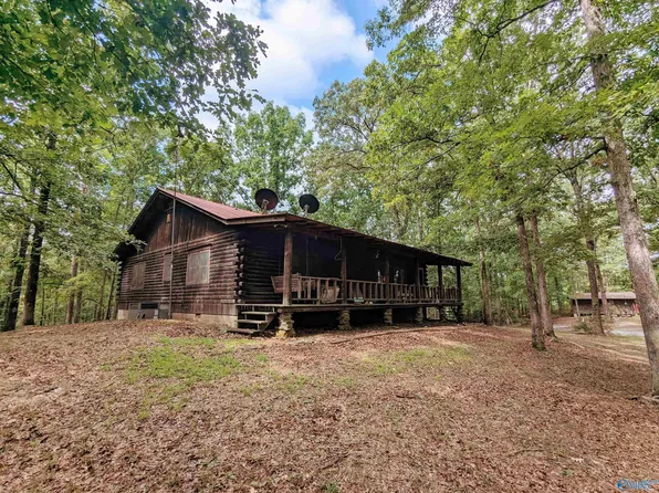 634 Red Eagle Rd, Ohatchee, AL 36271