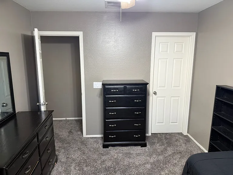 5943 S 248th Dr — Photo 32