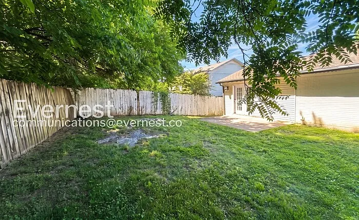 404 Dabney Dr — Photo 19