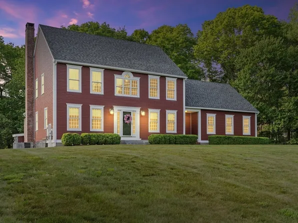 5 Wenlock Cir, North Easton, MA 02356