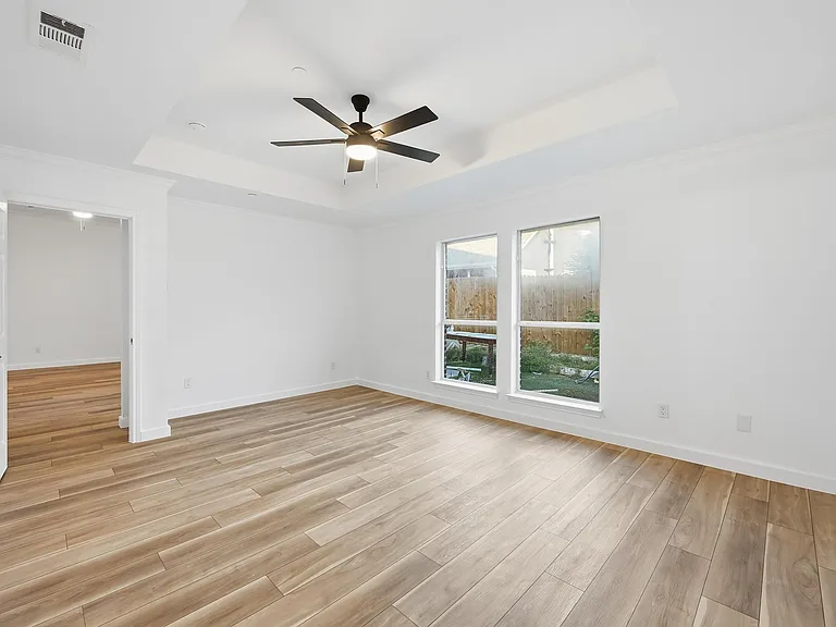 2216 Paige Ct — Photo 22
