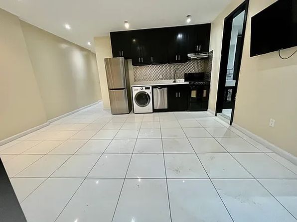 10 Manhattan Ave APT 5D