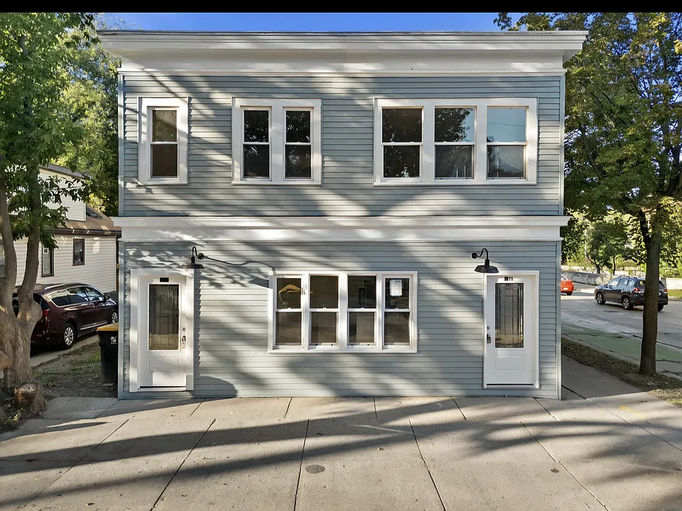 6800-6802 Auburn Ave #2