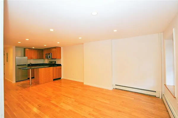 Rented by R New York | media 22
