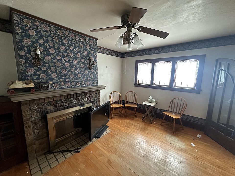 1st image of 731 North Church STREET