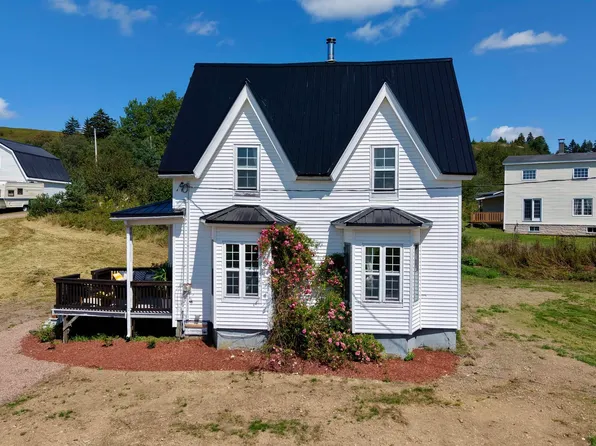 212 Brook Rd, Cumberland, NS B0M 1S0