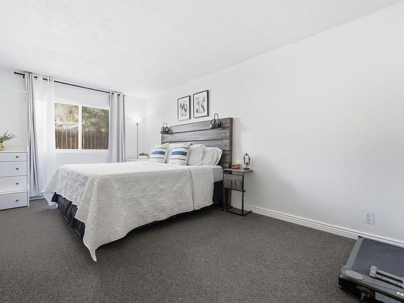 2nd image of 9220 Kenwood Dr Unit L
