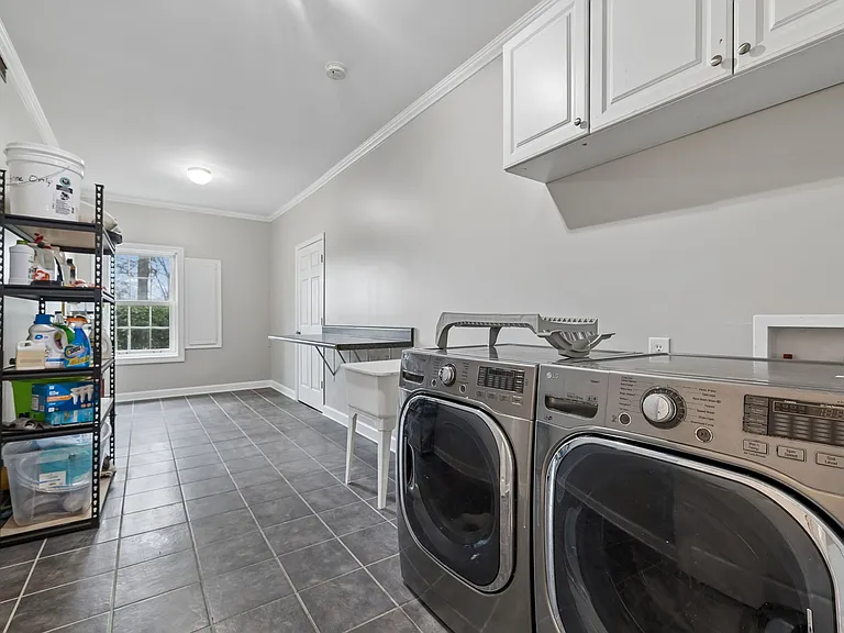 1019 Hilton Ln — Photo 26