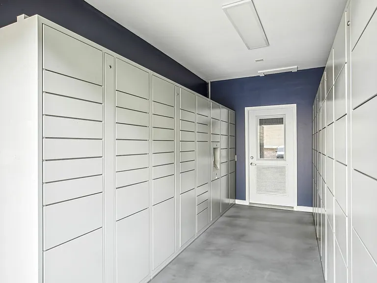 Package Locker 2
