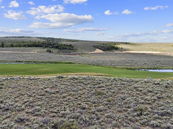 3rd image of 5291 Golf Club Link #27