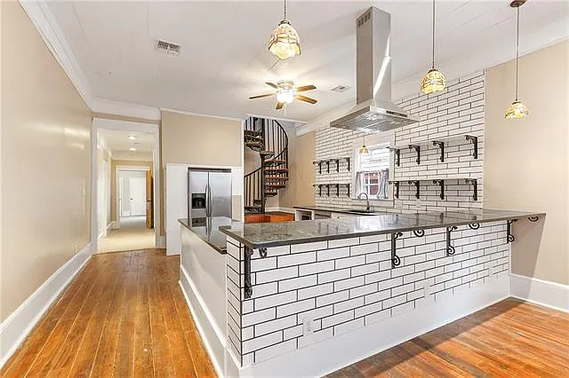 2404 Bienville St — Photo 6