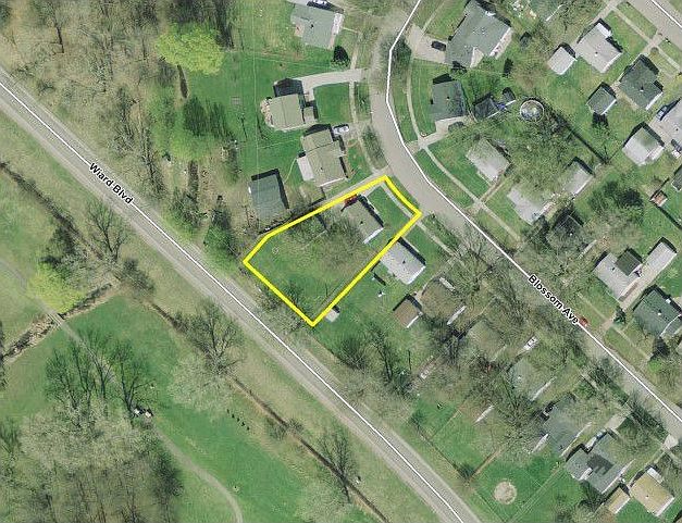 2nd image of 1453 Blossom Ave
