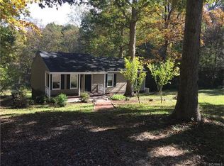 10207 Edgecliff Ln, Chesterfield, VA 23832