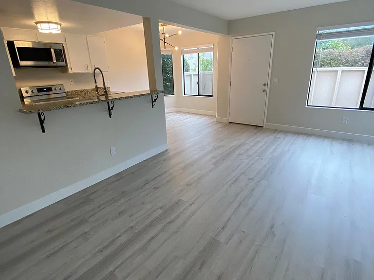 56 Dockside Cir — Photo 16