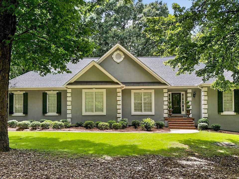 1st image of 103 Windridge Dr