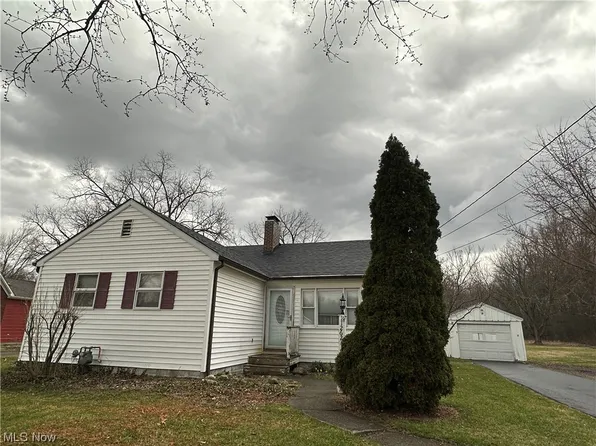 11262 Mahoning Ave, North Jackson, OH 44451