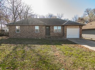 1146 E Scott St, Springfield, MO 65802