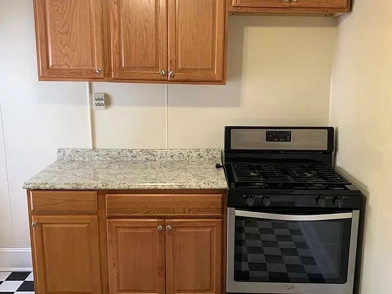 640 Jefferson Ave #3F — Photo 7