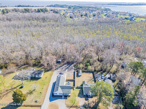 3169 Caratoke Highway, Currituck, NC 27929