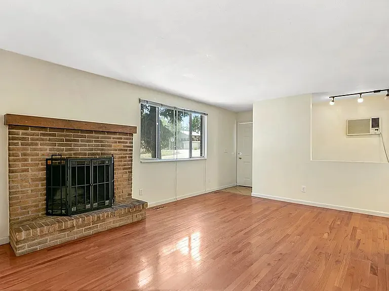 14495 E 22nd Pl — Photo 3