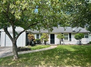 308 Shabbona Dr, Park Forest, IL 60466