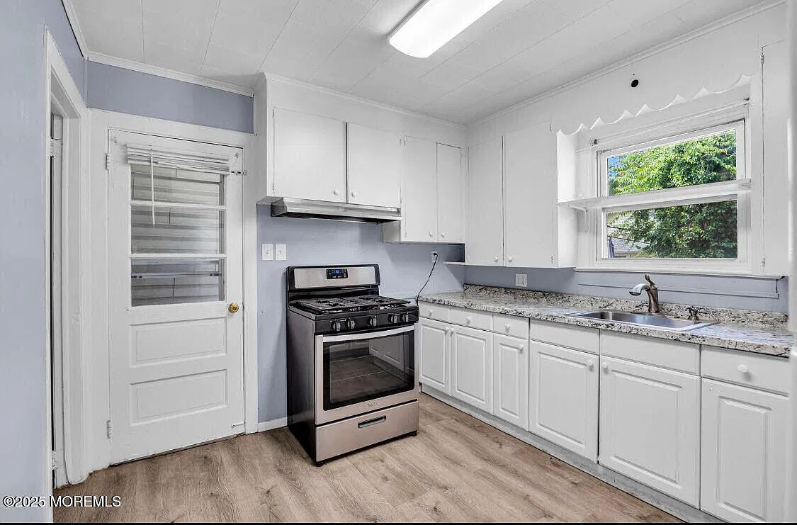2 bed, 1387 sqft, $2,200 — Photo 3