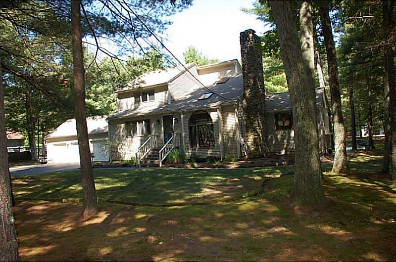 139 Maureen Cir, Burrillville, RI 02839 Zillow