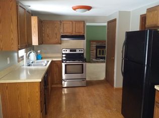 8695 Carpenter Rd, Baldwinsville, NY 13027
