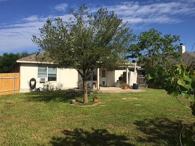 220 Gainer Dr — Photo 5