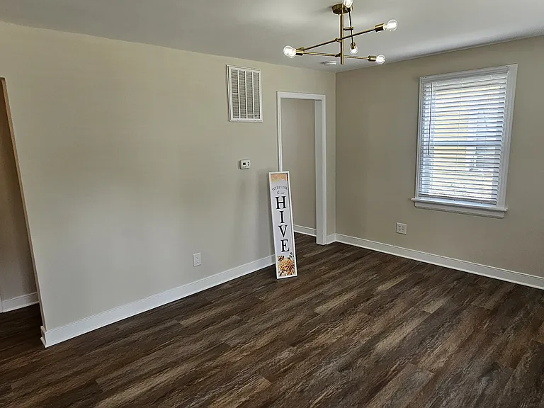 Family Room - Walking in Front Door
