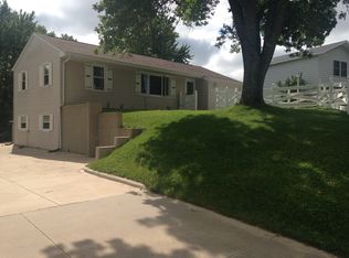 1100 Pleasant View Ln, Central City, IA 52214