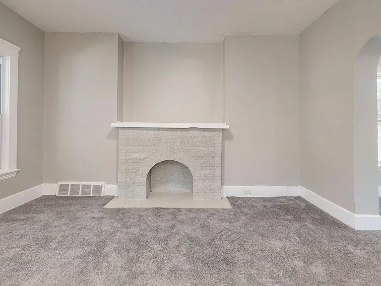 3222 W 94th St — Photo 81