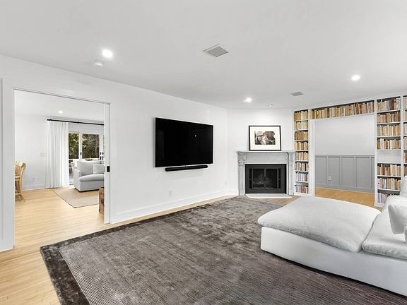 5th image of 11 Sunset Beach Rd