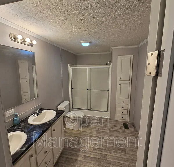 511 E 1st St #82 — Photo 20