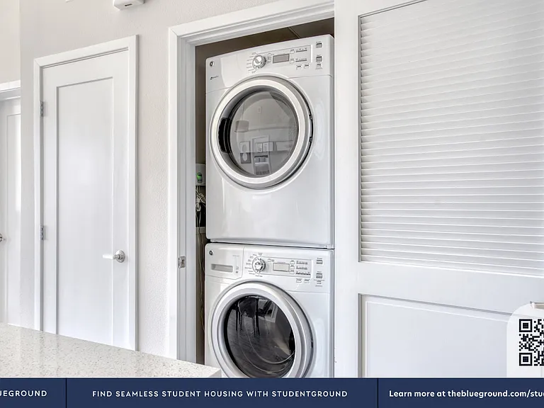 Washer/Dryer in Apartment