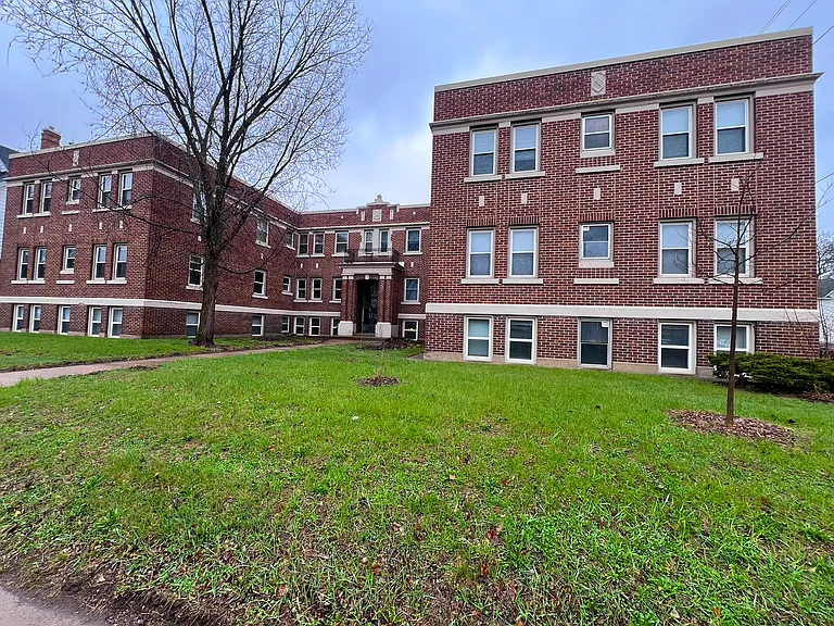 1019 S Farwell St #206 — Photo 9