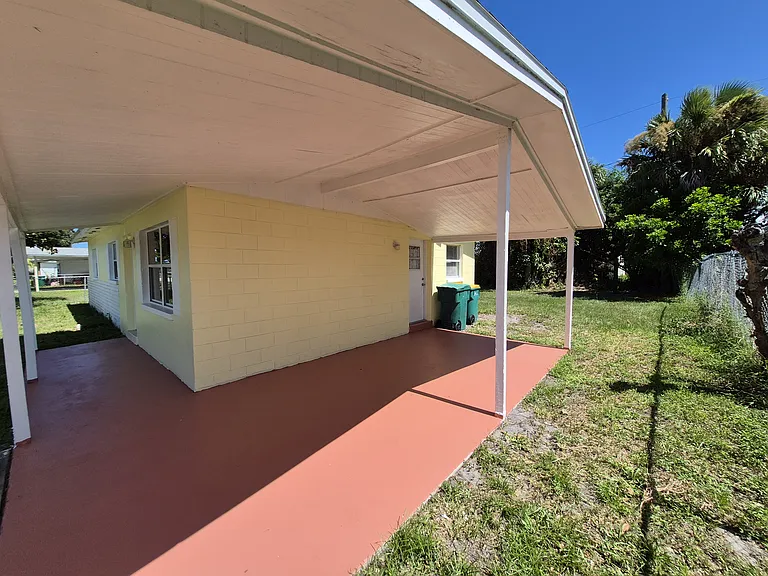 819 Cedar Dr — Photo 12