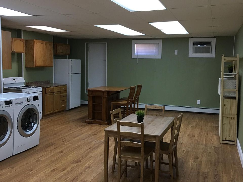 1st image of 982 39th St Floor 3
